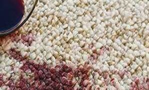 地毯上沾上了污漬，該怎么處理呢？